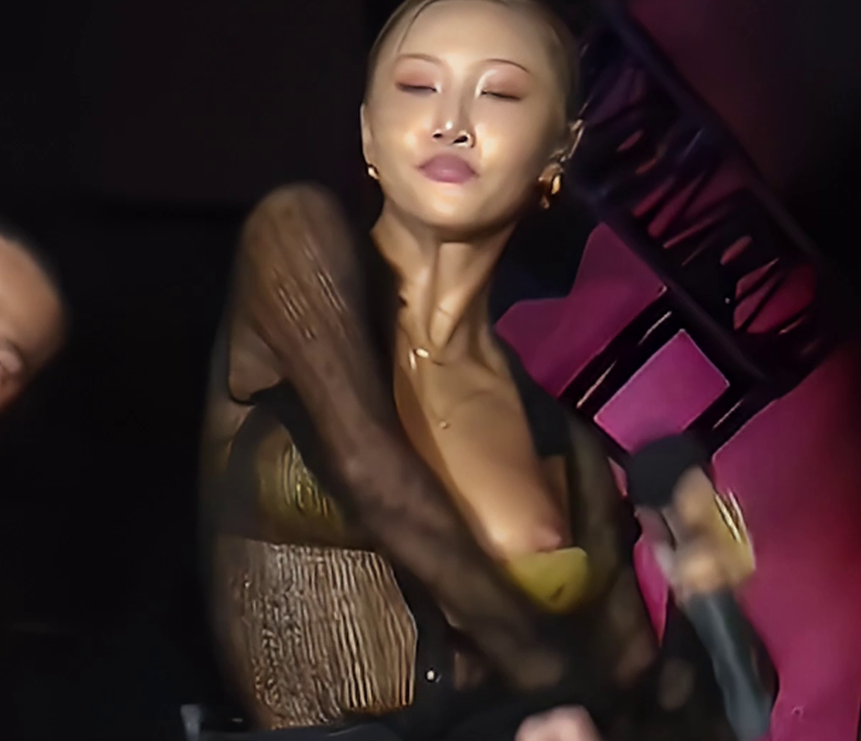 nsj9XY8Z MAMAMOO Hwasa KPop 08.png